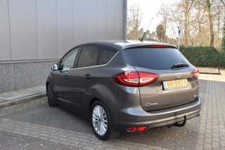 Ford C-MAX Ford C-Max 1.0 Titanium | Parkeersensoren voor en achter | Verwarmde voorruit | Trekhaak | - afbeelding nr 35