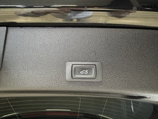 Audi e-tron Audi e-tron e-tron 50 quattro | SOH 88% |2x S-Line Black Edition 71 kWh | Pano | Afn. trekhaak | Carplay | Adaptive cruise | Stoelverwarming - afbeelding nr 20