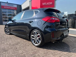 Kia cee'd Kia Cee'd 1.6 T-GDi GT,205pk, 1e eigenaar, dealer onderhouden! - afbeelding nr 3