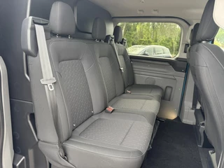 Ford Transit Custom Ford Transit Custom 300 2.0 TDCI L2H1 Limited DC | SCI | 136pk | Artisan Red | Dubbele Cabine | Trekhaak | Dubbele Schuifdeur | Bijrijdersstoel | Sidesteps | Bumperpakket | Zwarte velgen  | Stoelverwarming | Camera - afbeelding nr 30