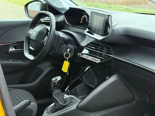 Peugeot 208 Peugeot 208 1.2 PureTech Active Pack - Jaune Faro - Nav/Carplay - Chique - afbeelding nr 12