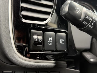 Mitsubishi Outlander Mitsubishi Outlander 2.0 PHEV Business Edition 2e Eigenaar,Navi,Clima,Cruise,Camera,Trekhaak,Dealer Onderhouden,N.A.P,Nieuwe APK Bij Aflevering - afbeelding nr 24