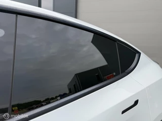 Tesla Model Y Tesla Model Y Performance AWD 75 kWh 462PK Dual Motor Pearl White Incl BTW - afbeelding nr 9