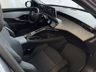 Peugeot 3008 Peugeot 3008 1.2 HYBRID 145e ALLURE AUT. CARPLAY AFN.TREKHAAK NAVI STOELVERW KEYLESS 05/2025 - afbeelding nr 27