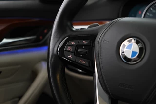 BMW 5 Serie Cruise Control, Navigatie, LEER, Panoramadak, xDrive - afbeelding nr 24