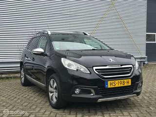 Peugeot 2008 Peugeot 2008 1.2 PureTech Allure |Pano| Navi |Airco - afbeelding nr 24