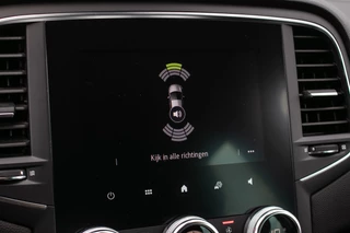 Renault Megane E-Tech Renault Megane E-Tech 1.6 Plug-In Hybrid 160 Zen - All-in rijkrprs | Navi | Carplay | Cruise | Stoelverw. - afbeelding nr 16
