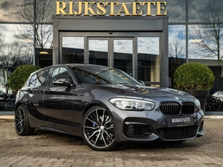 BMW 1 Serie BMW 1-serie M140i xDrive High Executive|H&K|REMUS|19'' - afbeelding nr 3