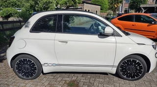Fiat 500e Fiat 500e 500 E-Cabrio-Passion Sport -42KW - afbeelding nr 3