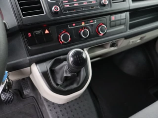 Volkswagen Transporter | Airco | 3-Persoons | Betimmering | Gate Locks - afbeelding nr 15