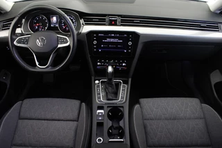 Volkswagen Passat Volkswagen Passat Variant 1.5 TSI Business - afbeelding nr 3