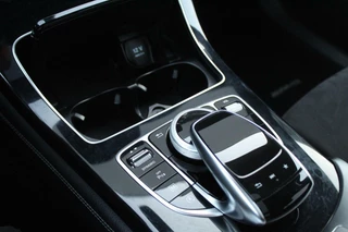 Mercedes-Benz GLC Mercedes GLC-klasse 250 4MATIC AMG/Night/Pano/20inch/Trekhaak - afbeelding nr 18