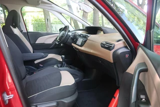 Citroën C4 Picasso Citroen C4 Picasso 1.2 PureTech NAVIGATIE|TREKHAAK|CAMERA|KEYLESS|PDC|GOED ONDERHOUDEN - afbeelding nr 25