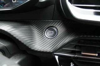 Peugeot 208 Peugeot 208 1.2 PureTech Allure | 130 pk | 3D cockit | Navi | Camera - afbeelding nr 18
