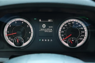 Dodge Ram 1500 Dodge Ram 1500 5.7 V8 4x4 Quad Cab Sport | Leder | Camera |  Trekhaak | 20'' | Airco | Cruise control | LPG 122 liter | LED verstraler | Bluetooth | Side-Bars - afbeelding nr 32