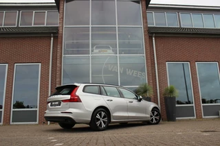 Volvo V60 ➡️ Volvo V60 2.0 D3 Momentum | 1e eigenaar | inc BTW | Led | Camera | DAB | Navi | Cruise-control | Stuurverwarming | Stoelverwarming | PDC | 150 pk | - afbeelding nr 3