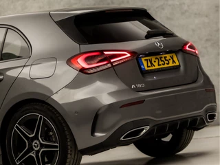 Mercedes-Benz A-Klasse Automaat (APPLE CARPLAY, GROOT NAVI, CAMERA, LEDER/ALCANTARA, DIAMOND GRILL, SPORTSTOELEN, STOELVERWARMING, GETINT GLAS, WIDESCREEN, NIEUWE APK, NIEUWSTAAT) - afbeelding nr 11