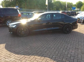 Volvo S60 Volvo S60 2.0 T5 R-Design Black Edition Camera Apple Carplay 19