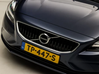 Volvo V40 Automaat (PANORAMADAK, NAVIGATIE, CAMERA, GETINT GLAS, STOELVERWARMING, SPORTSTOELEN, KEYLESS, LED KOPLAMPEN, PARKEERSENSOREN, NIEUWSTAAT) - afbeelding nr 28