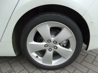 Toyota Prius Toyota Prius 1.8 Executive / Leder / HUD / JBL Dealer ond. - afbeelding nr 22