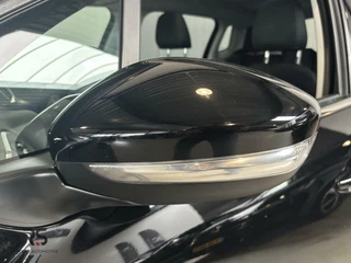 Peugeot 2008 Peugeot 2008 1.2 110 pk Allure | Pano | Clima | Cruise | CarPlay | Stoelverw. | PDC | 16