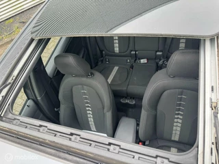 BMW 2 Serie BMW 2-serie Active Tourer 220d Executive - afbeelding nr 9