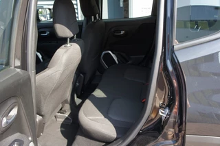 Jeep Renegade Jeep Renegade 1.0 TGDi 120pk Longitude 4x2 - afbeelding nr 14