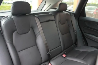 Volvo XC60 Volvo XC60 T6 Recharge AWD Inscription Exclusive | Panoramadak | Leder | Stoelverwarming | Parkeercamera | Keyless - afbeelding nr 19