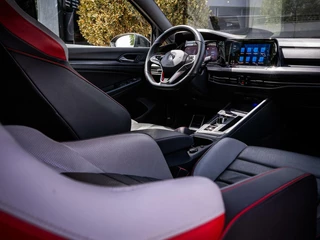 Volkswagen Golf Volkswagen Golf 2.0 TSI GTI CLUBSPORT|PANO|NÜRBURG|HEAD-UP - afbeelding nr 18