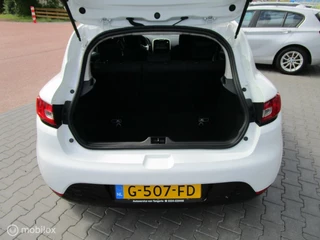 Renault Clio Renault Clio 1.2 16V 5drs 105dkm Airco Cruise Navigatie Bluetooth - afbeelding nr 9