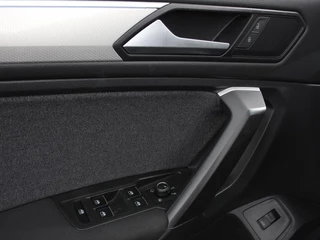 Volkswagen Tiguan Allspace Volkswagen Tiguan Allspace 1.5 TSI DSG7 MOVE DEMO 7-Persoons Trekhaak Navigatie Apple Carplay/Android Auto Camera Parkeersensoren Adaptive Cruise Control  Winterpack Full LED Climate Control - afbeelding nr 15