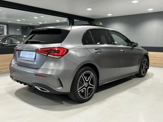 Mercedes-Benz A-Klasse Mercedes-Benz A-Klasse 250e AMG// Panoramadak // Memory // MultiBeam LED // Keyless // Magno Grijs // Augmented - afbeelding nr 2