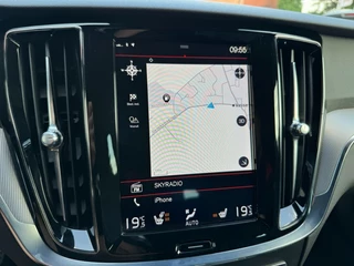 Volvo V60 Volvo V60 2.0 T6 Recharge AWD R-Design Trekhaak Leder Memory Pilot Assist - afbeelding nr 34