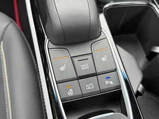 Hyundai IONIQ Hyundai IONIQ Premium EV Navi,Leder,Dodehoek,Schuifdak,Camera,Clima,Cruise,Stoelverwarming V+A,Stuurverwarming,Pdc V+A,Nieuwe Apk bij Aflevering - afbeelding nr 20