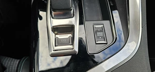 Peugeot 3008 Peugeot 3008 1.6 HYbrid 225 Allure Pack Business - afbeelding nr 26