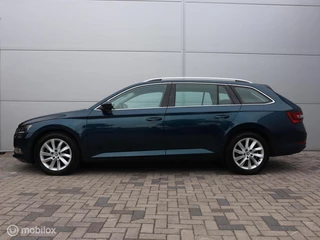 Škoda Superb Skoda Superb Combi 1.6 TDI Automaat Trekhaak LED PDC Leer ACC - afbeelding nr 2