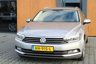 Volkswagen Passat Volkswagen Passat 1.6TDI Highline | Leder | Trekhaak | ACC - afbeelding nr 18