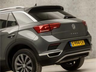 Volkswagen T-Roc 150Pk Automaat (PANORAMADAK, DIGITAL COCKPIT, APPLE CARPLAY, GROOT NAVI, SPORTSTOELEN, GETINT GLAS, CAMERA, LED KOPLAMPEN, DAB+, ADAPTIVE CRUISE, NIEUWSTAAT) - afbeelding nr 18