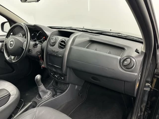 Dacia Duster Dacia Duster 1.6 SCe 4x2 LEER NAVI CRUISE TREKHAAK 105000 KM - afbeelding nr 12