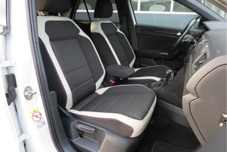 Volkswagen T-Roc Volkswagen T-Roc 2.0 TSI 190pk DSG 4Motion Sport , Virtual cockpit , Led verlichting, Trekhaak (afneembaar), Navigatie, Stoelverwarming,Achteruitrijcamera etc. Nieuwe APK - afbeelding nr 33