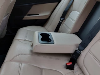 Jaguar XE 2.0 D 163pk Automaat Portfolio Premium Business Pack | Origineel NL | Navi | Bi-Xenon | Clima | Cruise | Leder+Verwarmd+Elek.Verstel | Pdc V+A+Camera | Rijstrook+Licht+Regensensor | 19''lm - afbeelding nr 27