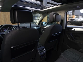 Volkswagen Tiguan Volkswagen Tiguan 1.4 TSI / Advance / RNS / 2017 / LED - afbeelding nr 28