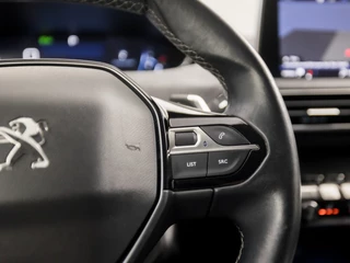 Peugeot 5008 Automaat (APPLE CARPLAY, MEMORY SEATS, STOELVERWARMING, LEDER, 360 CAMERA, KEYLESS, GETINT GLAS, DAB+, NIEUWE APK, NIEUWSTAAT) - afbeelding nr 22