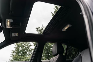 BMW 1 Serie BMW 1-serie M140i xDrive Harman Kardon Dak Leer - afbeelding nr 57