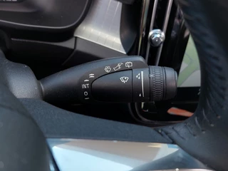 Volvo XC40 Volvo XC40 1.5 T3 157pk Momentum Business Pack Connect | Origineel NL | Navi | Clima | Adap. Cruise | Panorama Schuifdak | Led Koplampen | Pdc V+A+Camera | Rijstrook+Licht+Regensenor | 18''lm - afbeelding nr 20