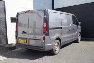 Opel Vivaro - Airco - Navi - Cruise - Stoelverwarming - €9.950,- Excl. - afbeelding nr 2