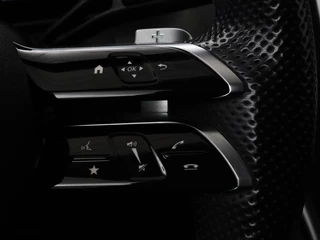 Mercedes-Benz C-Klasse Mercedes-Benz C-klasse 300e AMG Night | Adaptive cruise |  Stoelverwarming | Trekhaak | Carplay | Camera | Sfeerverlichting | Full LED - afbeelding nr 19