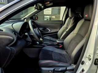 Toyota Yaris Cross Toyota Yaris Cross 1.5 Hybrid GR Sport Automaat |Nav|Cam|Top! - afbeelding nr 4