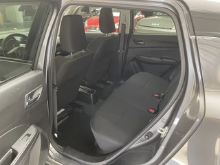 Suzuki Swift Suzuki Swift 1.2 Style Hybrid [APPLE CARPLAY | CLIMATE CONTROL | ADAPTIEVE CR - afbeelding nr 6