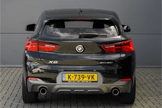 BMW X2 BMW X2 sDrive20i M-Sport High Ex Shadow Navi Trekhaak 19